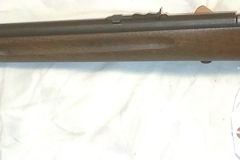 025b